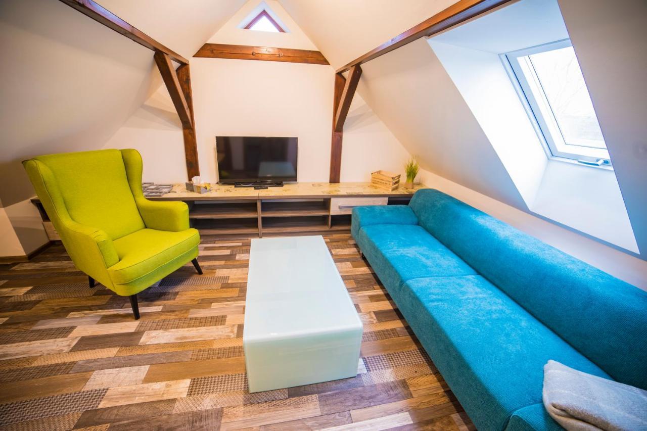 Apartman Dvorce Straz nad Nezarkou Luaran gambar